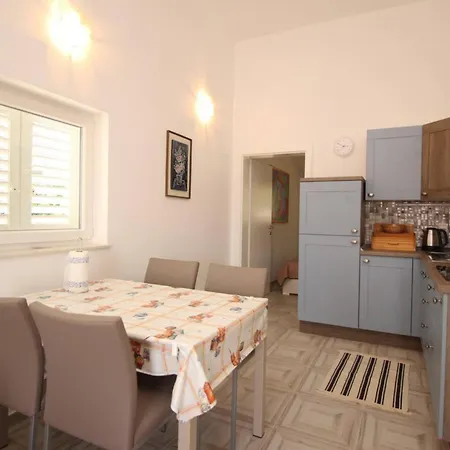 Vasilic-cugalj Casa de hóspedes 3*